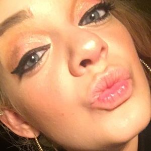 Meet your Posher, Kendall